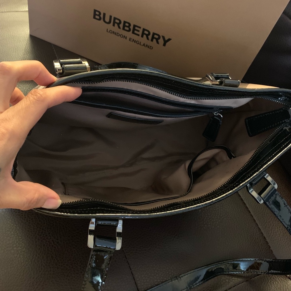 Burberry - Picture 4 of 8